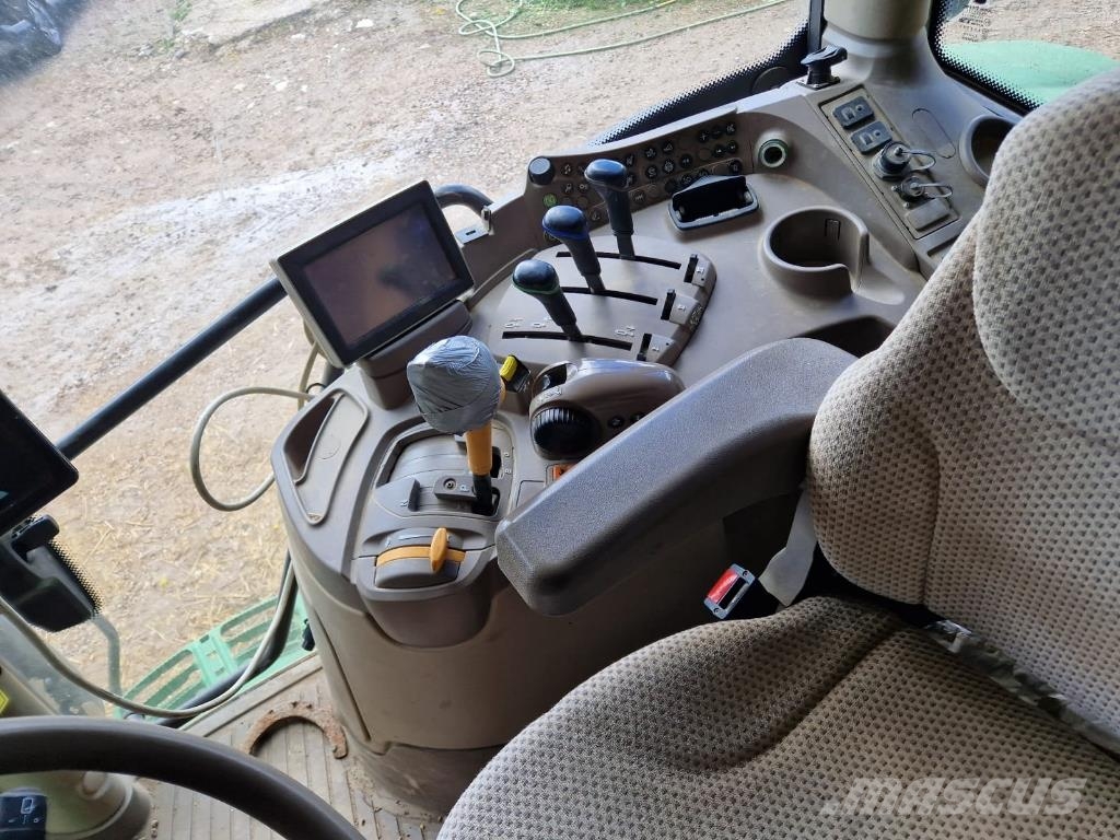 John Deere 6155R Трактори