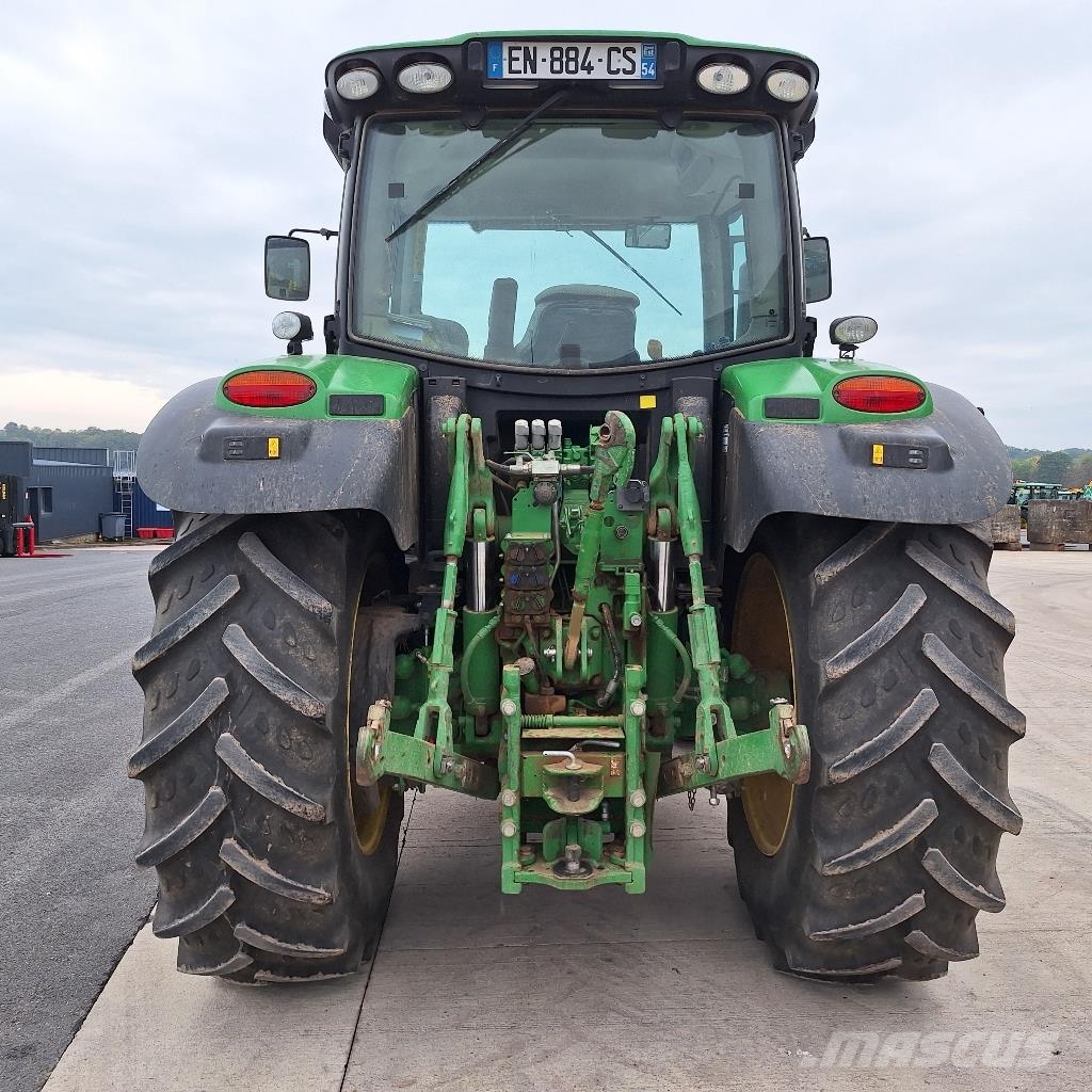 John Deere 6155R الجرارات