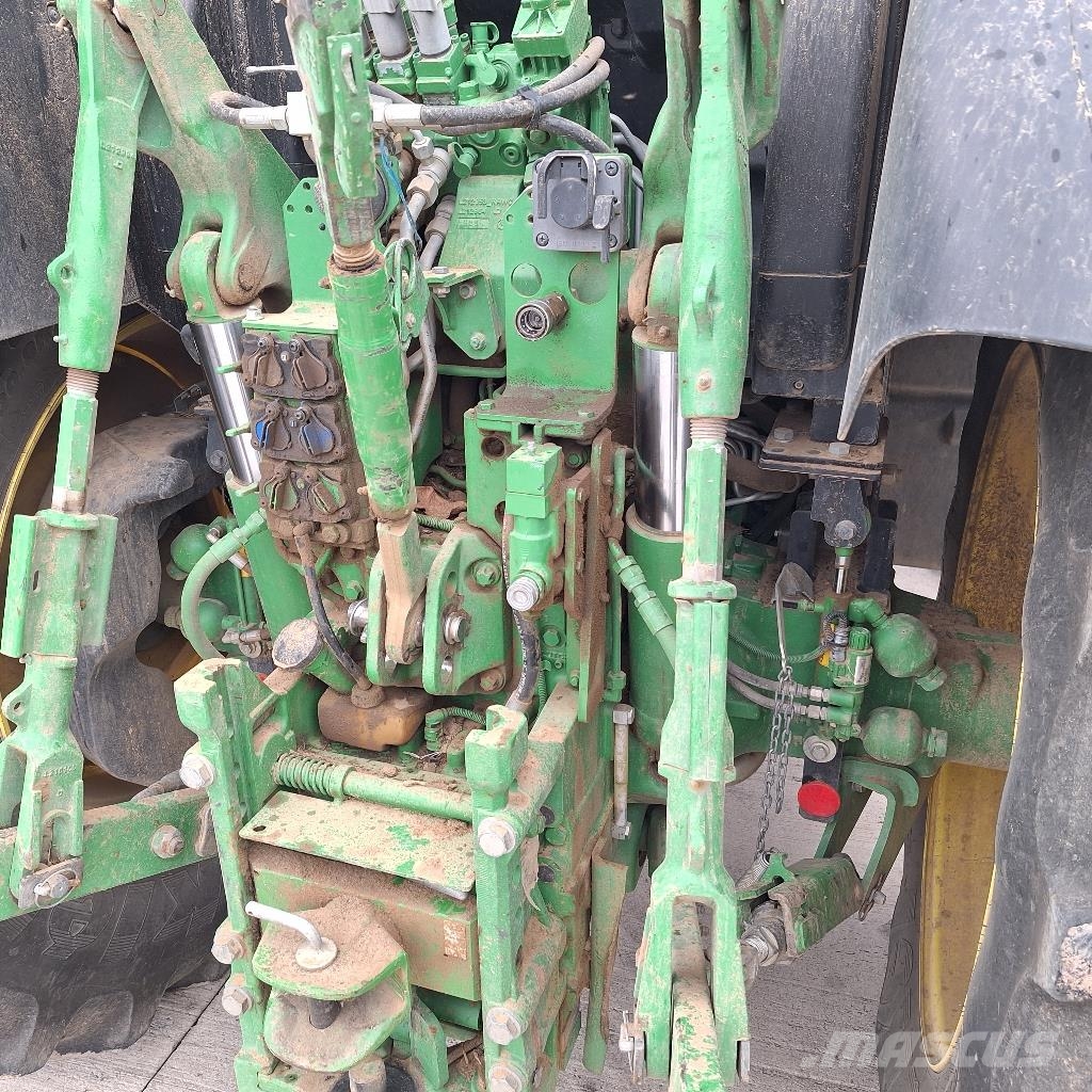 John Deere 6155R トラクター