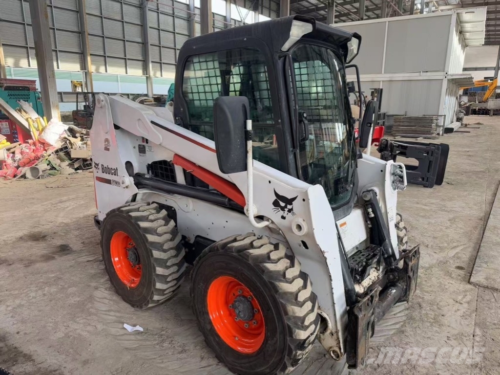 Bobcat S 630 Skid steer loaders