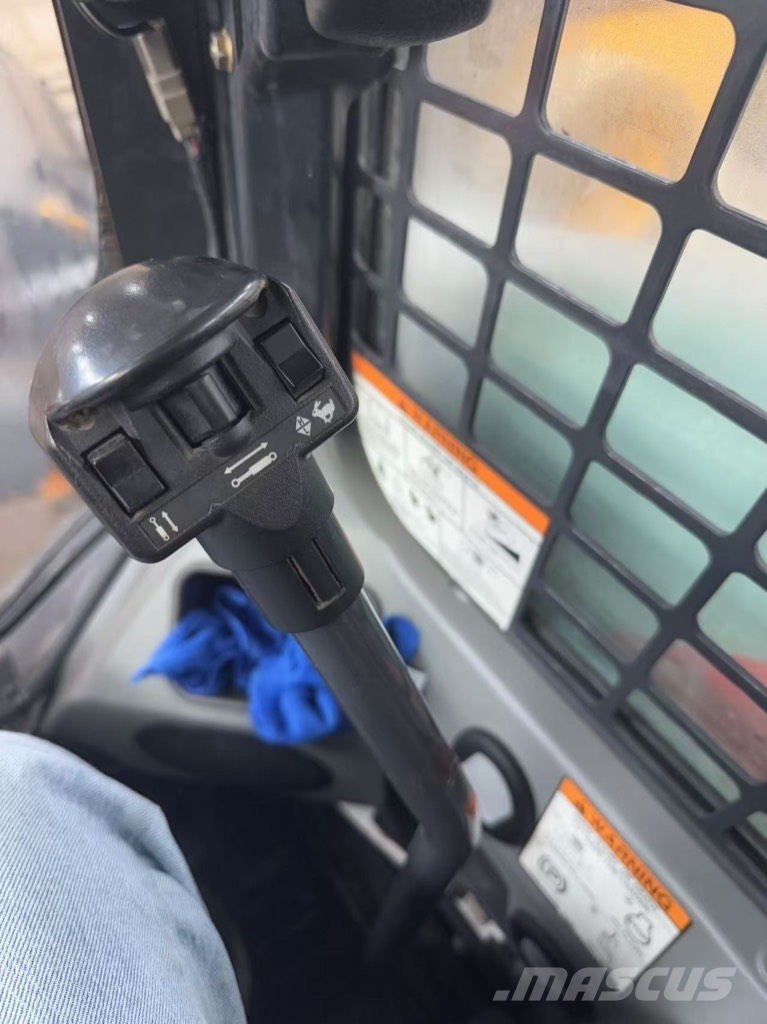 Bobcat S 630 Skid steer loaders