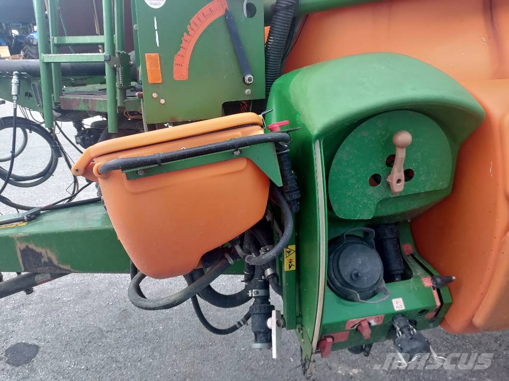 Amazone UX 5200 الرشاشات