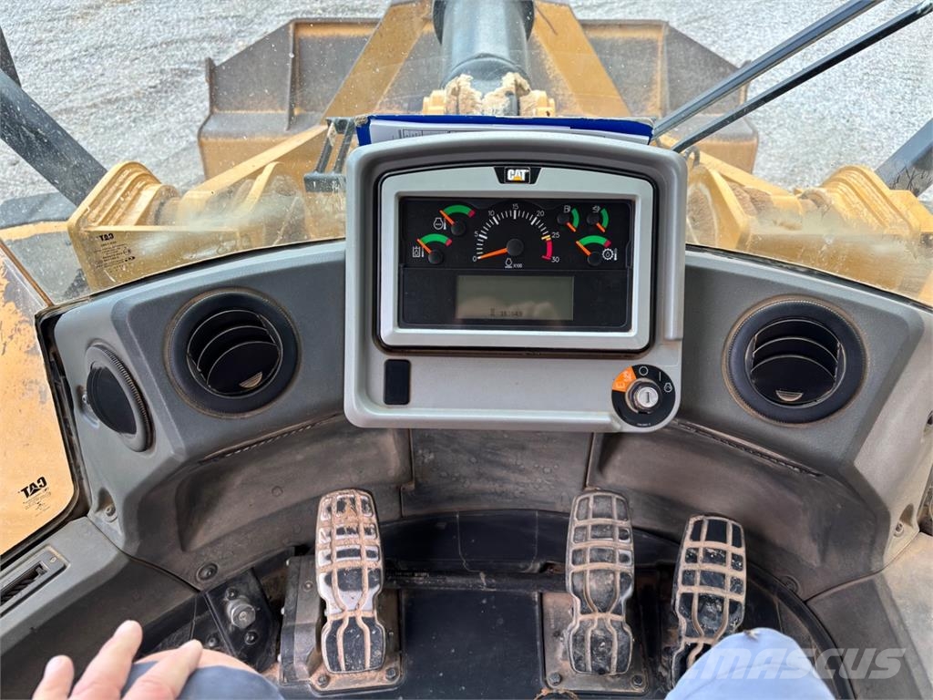 CAT 972M 4X4 Stavebníctvo - ostatné