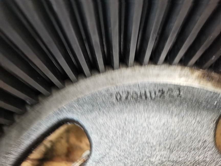 Case IH MX ..... Magnum 2002r. reducer Dana} Коробка передач