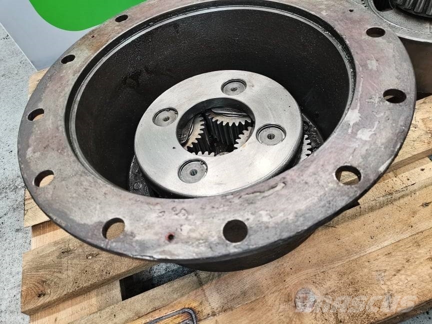 Case IH MX ..... Magnum 2002r. reducer Dana} Коробка передач