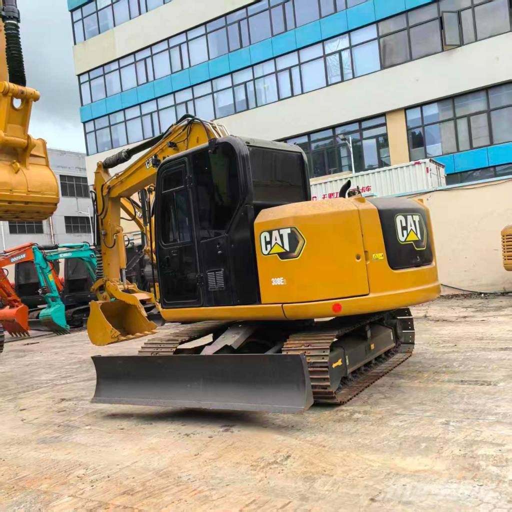 CAT 308E2 Lánctalpas kotrók