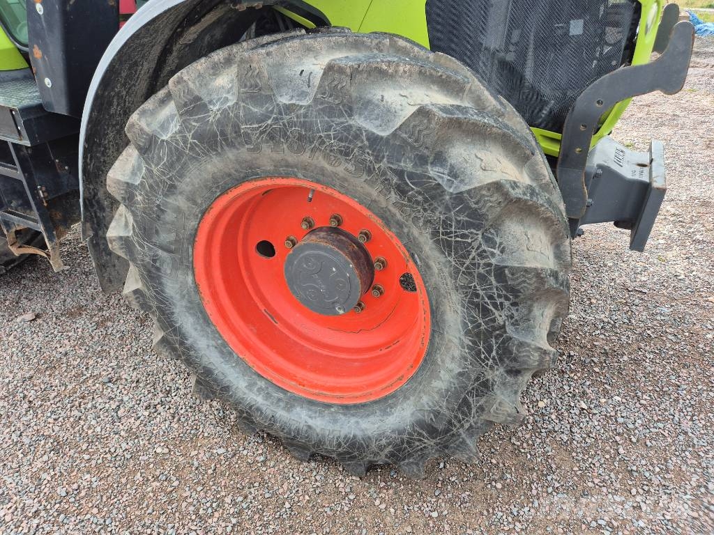 CLAAS Arion 550 T4i Traktori
