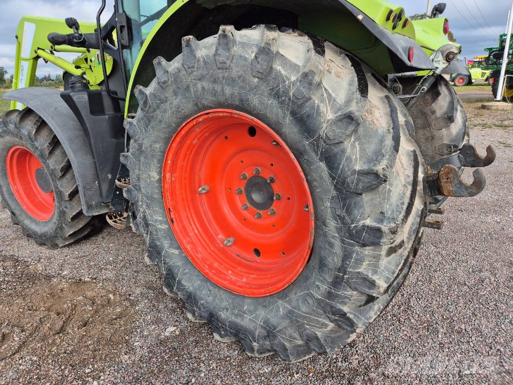 CLAAS Arion 550 T4i Traktori