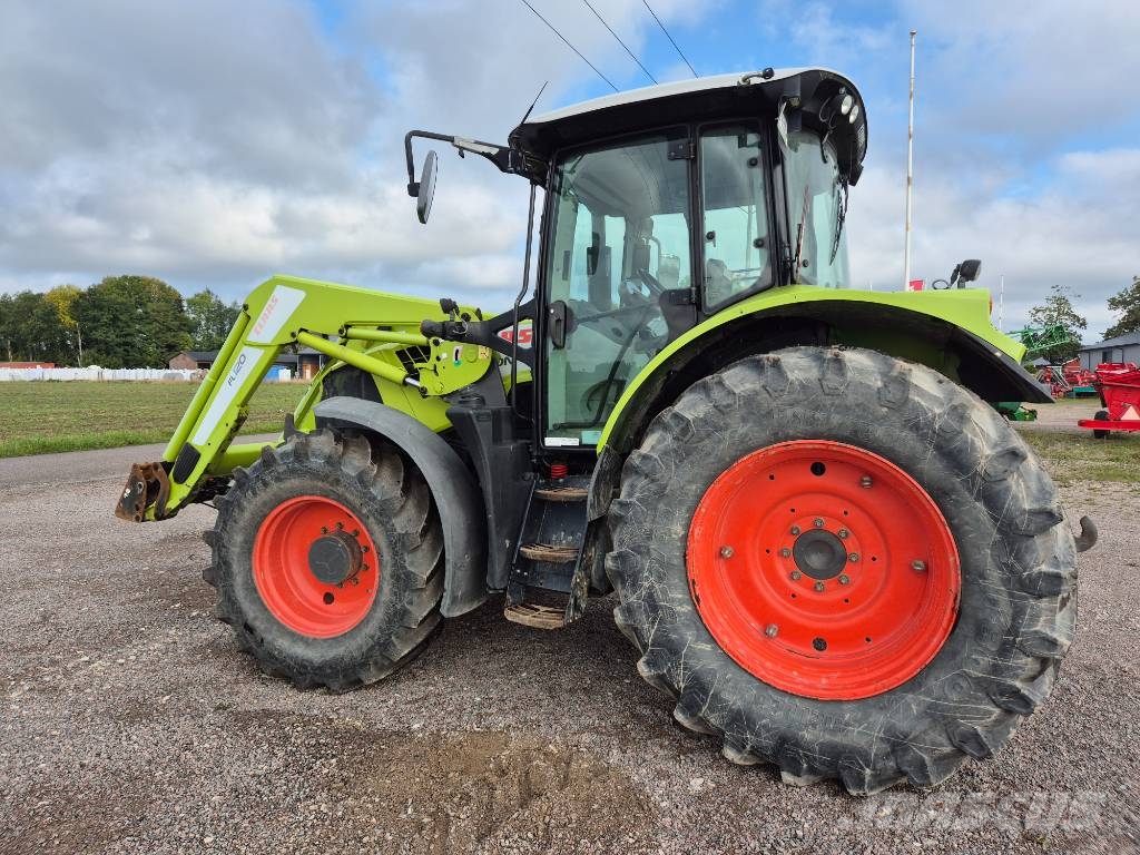 CLAAS Arion 550 T4i Traktori