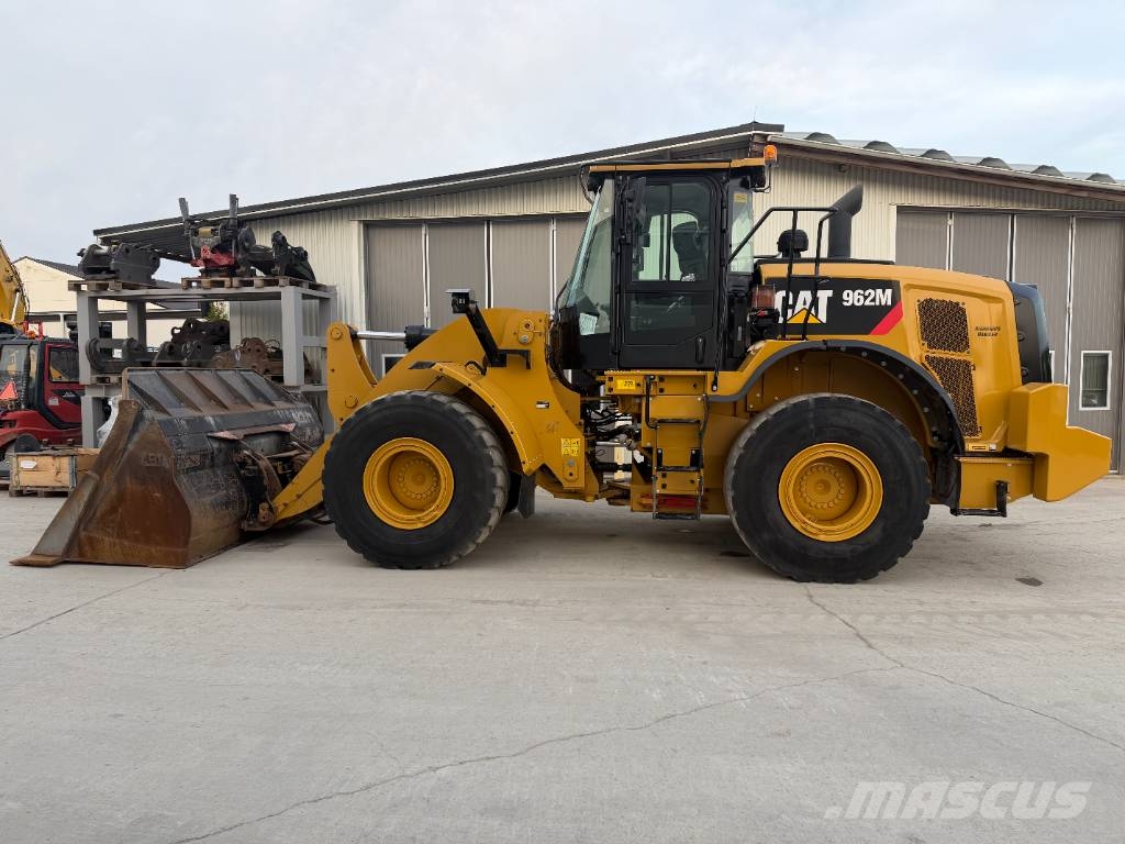 CAT 962 M Iekrāvēji uz riteņiem