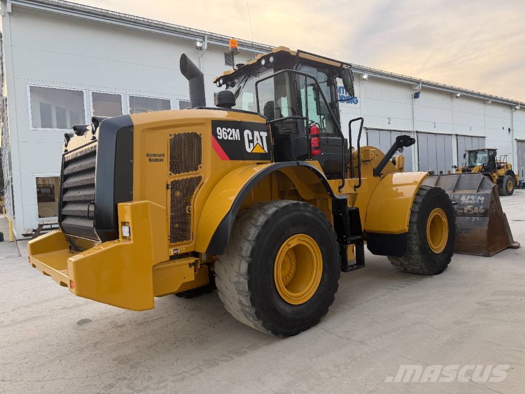 CAT 962 M Iekrāvēji uz riteņiem