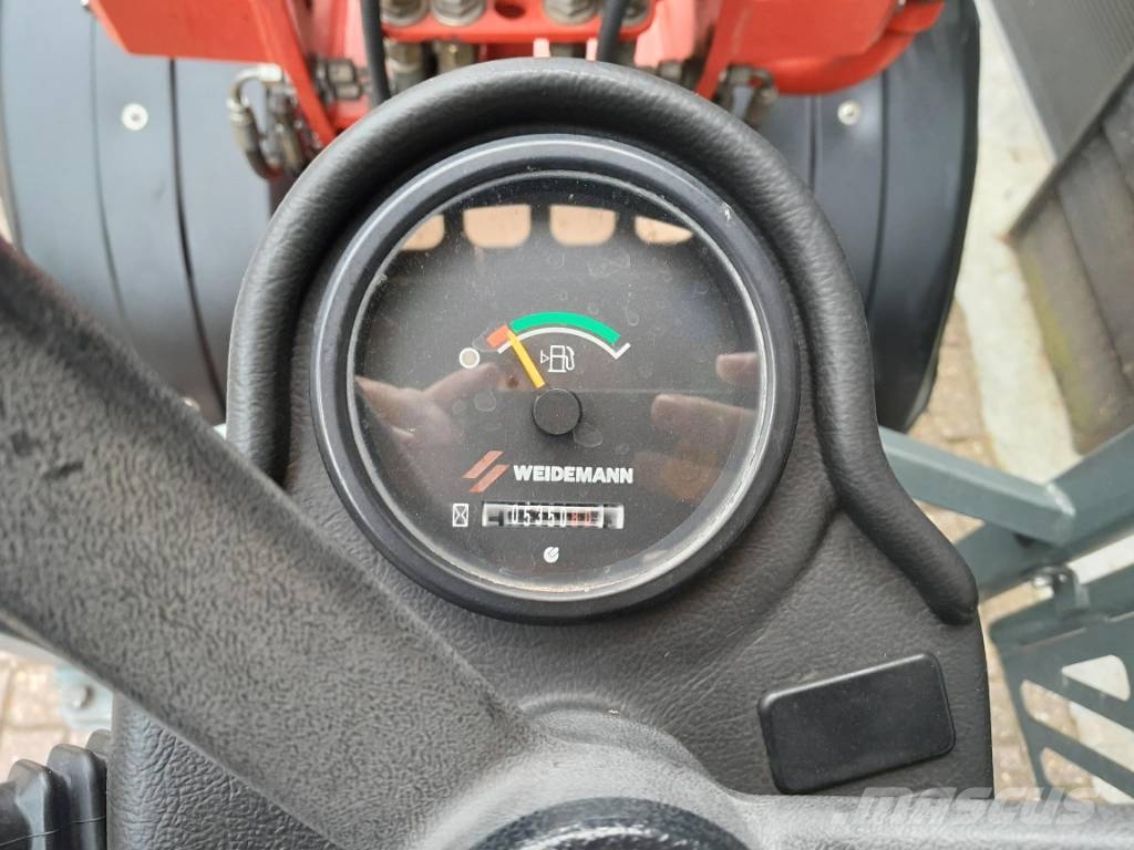 Weidemann 1250 cc 35 minishovel NL-kenteken Brede banden Mini chargeuse