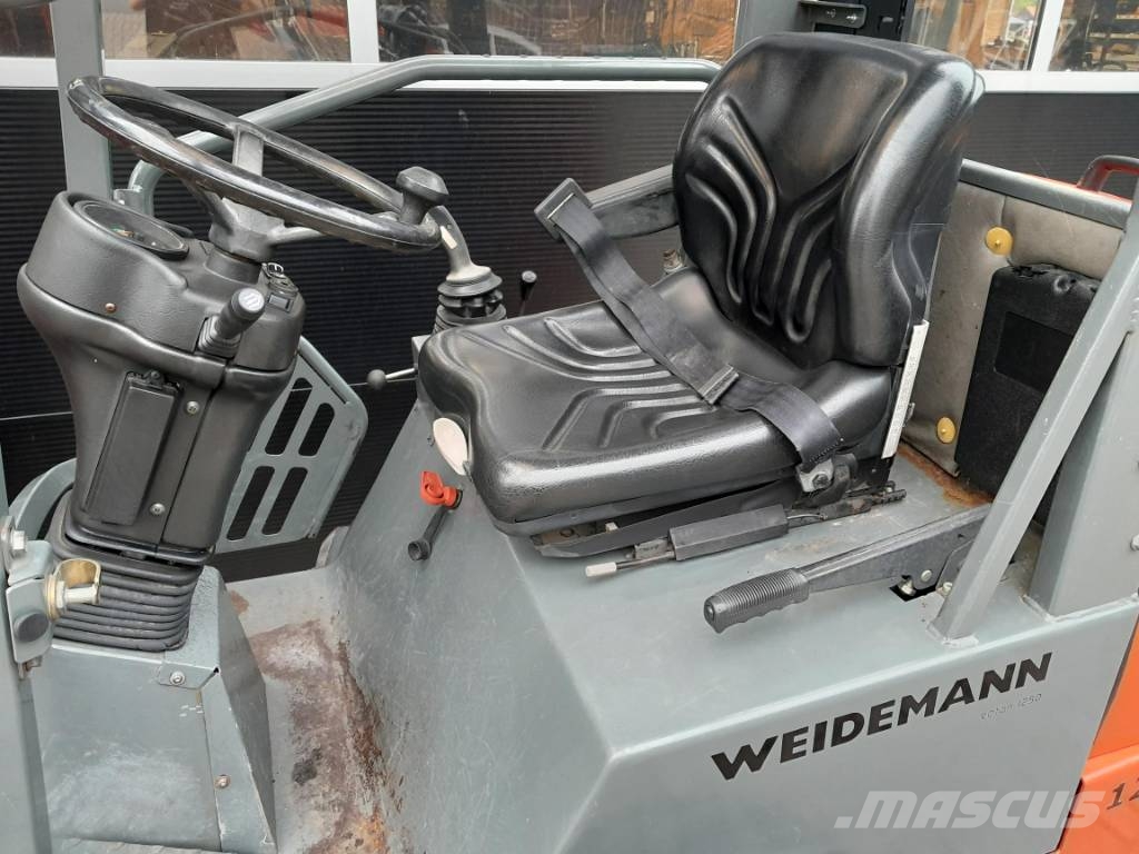 Weidemann 1250 cc 35 minishovel NL-kenteken Brede banden Mini chargeuse