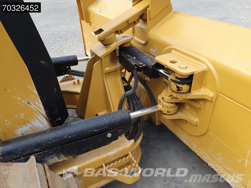 CAT D5 K2 LGP Ripper بلدوزرات مجنزرة