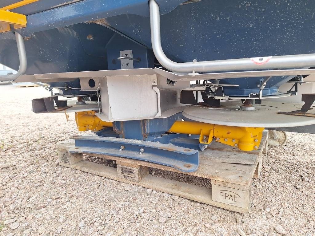 Bogballe M2W Mineraalväetise laoturid