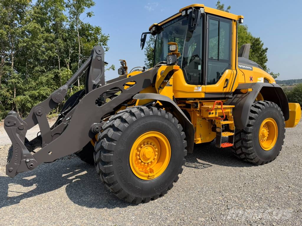 Volvo L 90 H لوادر بعجل