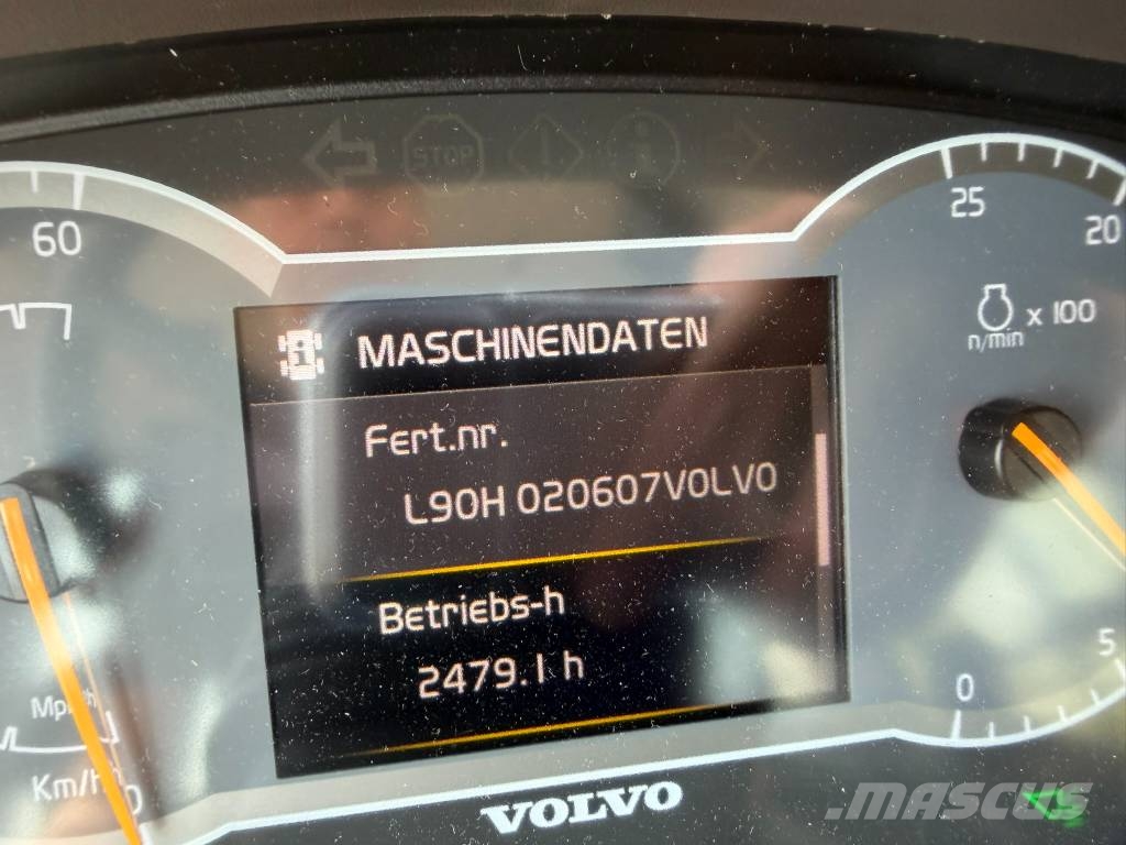 Volvo L 90 H لوادر بعجل