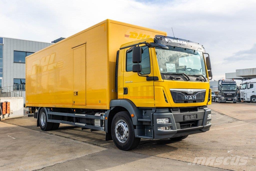 MAN TGM 18.250 BL + DHOLLANDIA 2T. Camiones caja cerrada