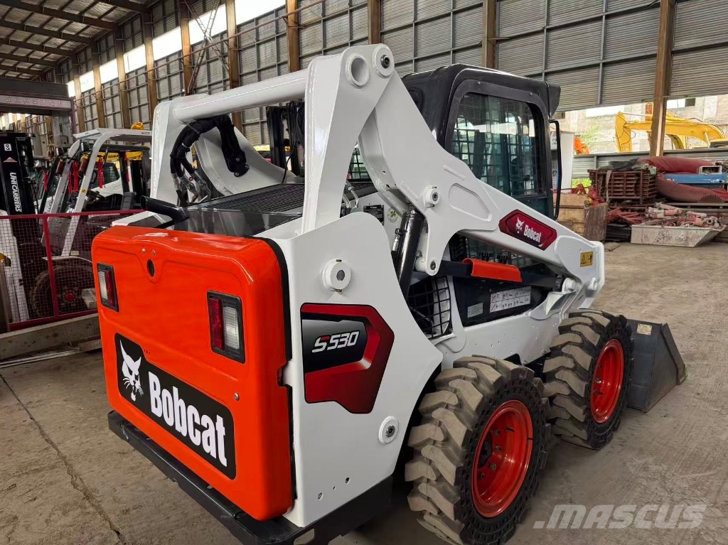 Bobcat S 530 滑移装载机