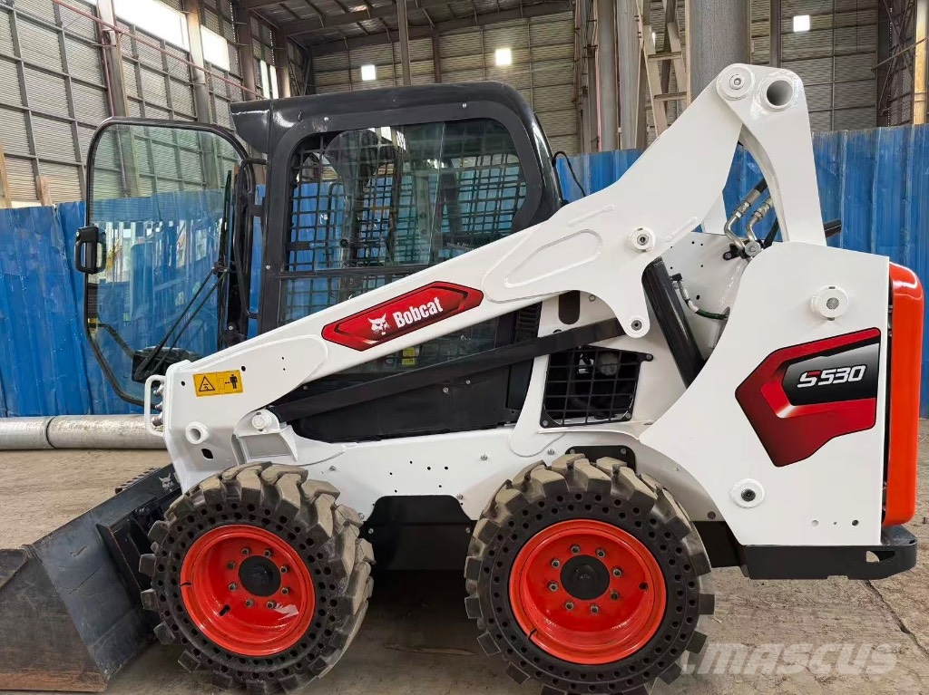 Bobcat S 530 滑移装载机