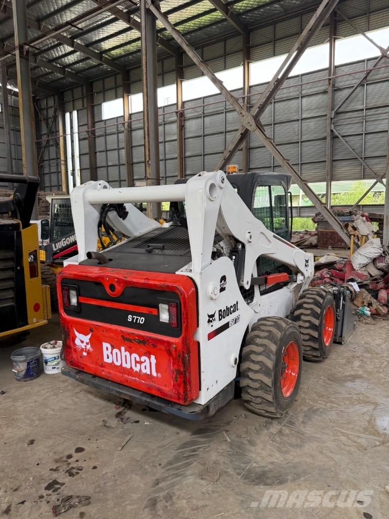 Bobcat S 770 Liukuohjatut kuormaajat
