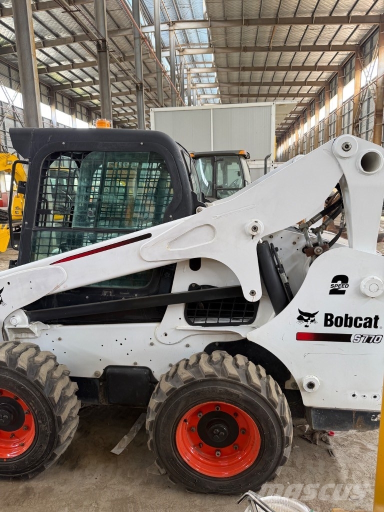 Bobcat S 770 Liukuohjatut kuormaajat