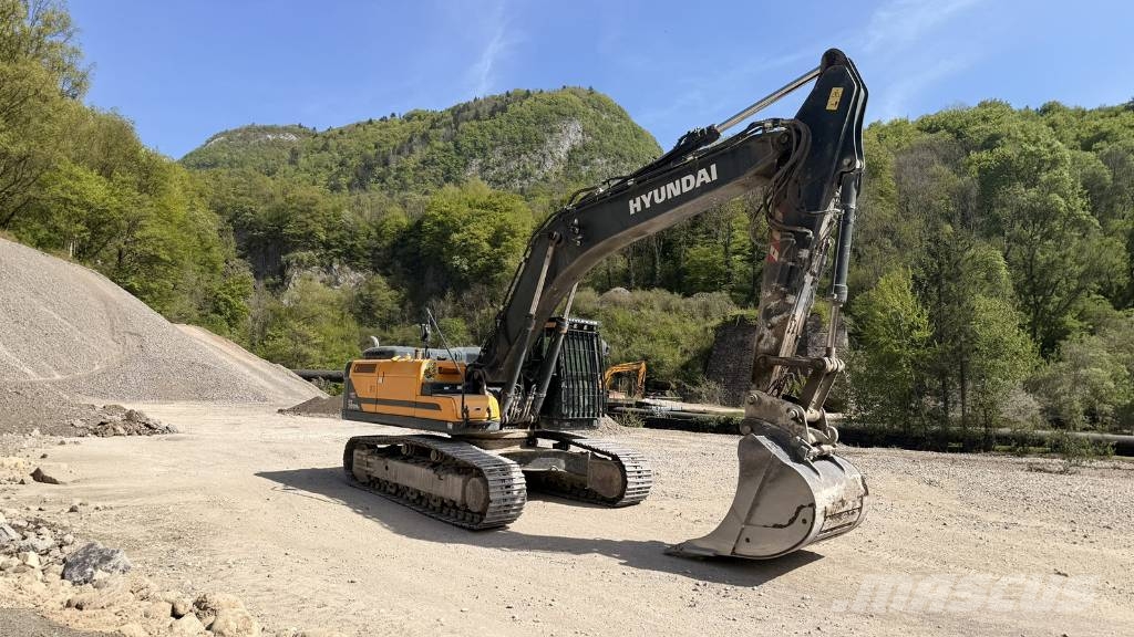 Hyundai HX 300 AL Rupsgraafmachines
