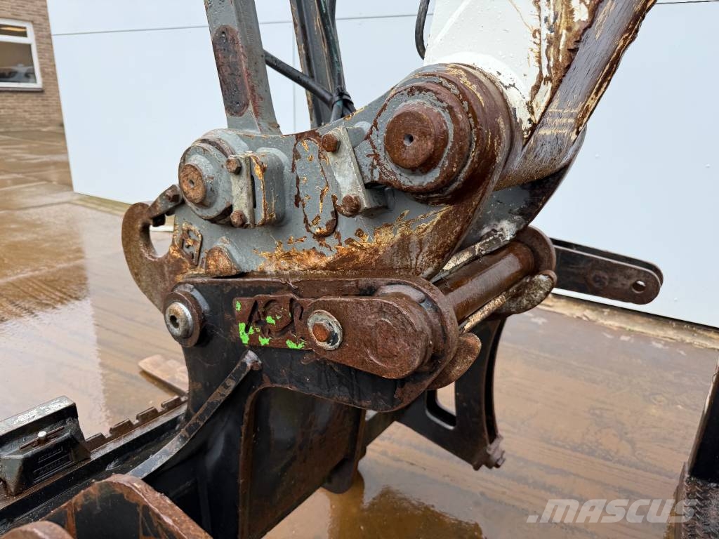 Liebherr A914 Compact - Triple Boom / Many extra attachment Hjulgravere