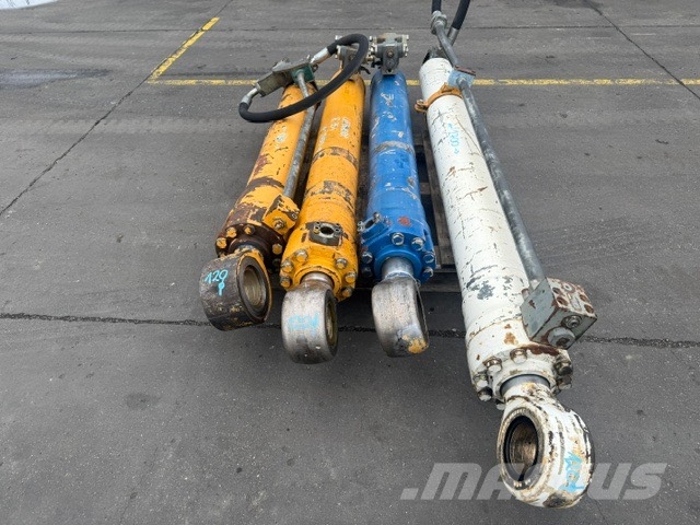 Liebherr R 954 B USED HYDRAULIC CYLINDER COMPLET هيدروليات