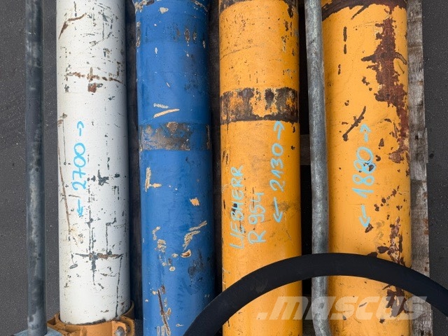 Liebherr R 954 B USED HYDRAULIC CYLINDER COMPLET هيدروليات