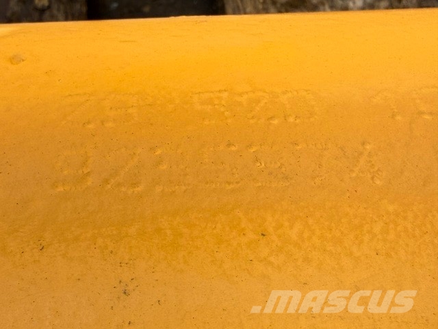 Liebherr R 944 B USED HYDRAULIC CYLINDER 液压