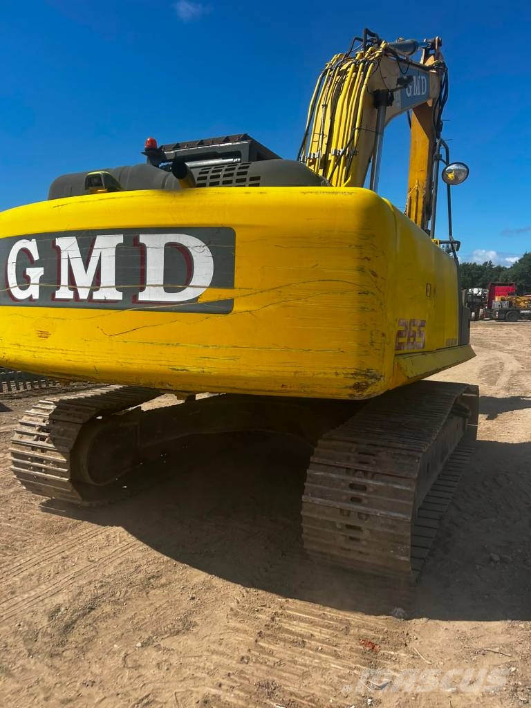 New Holland E 265 C Rupsgraafmachines