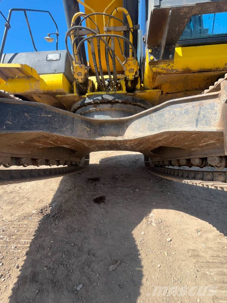 New Holland E 265 C Rupsgraafmachines