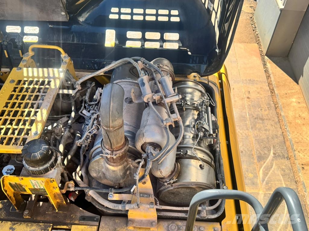 Komatsu PC360LC-11E0 Bagri goseničarji