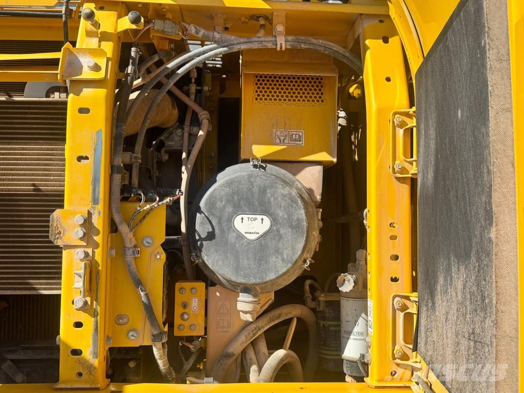 Komatsu PC360LC-11E0 Bagri goseničarji