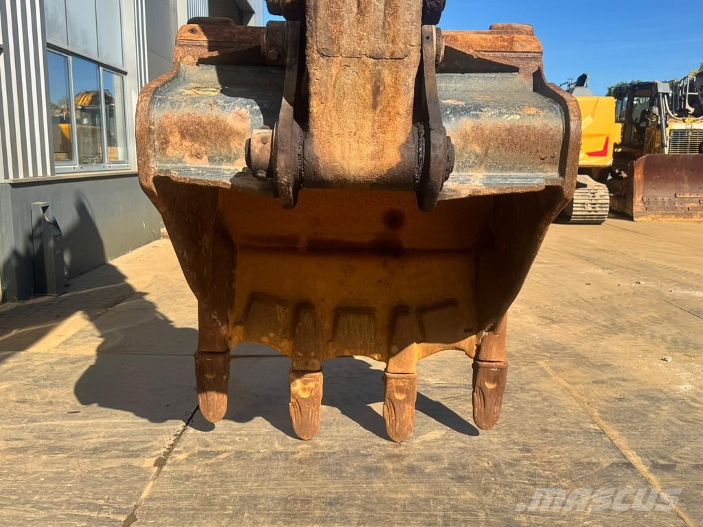 Komatsu PC360LC-11E0 Bagri goseničarji