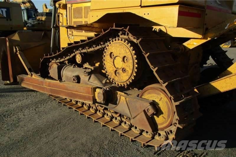 CAT D6R Гусеничные бульдозеры