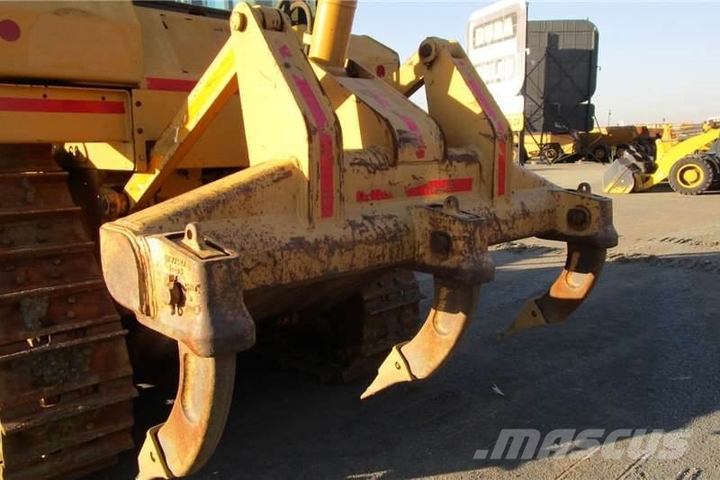 CAT D6R Гусеничные бульдозеры