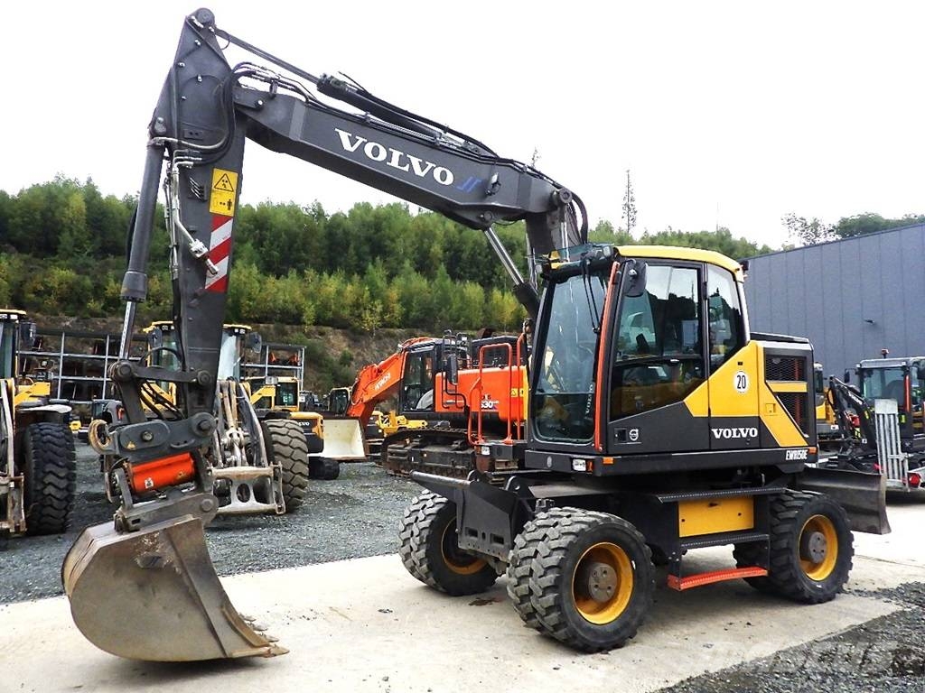 Volvo EWR 150 E حفارات بعجل
