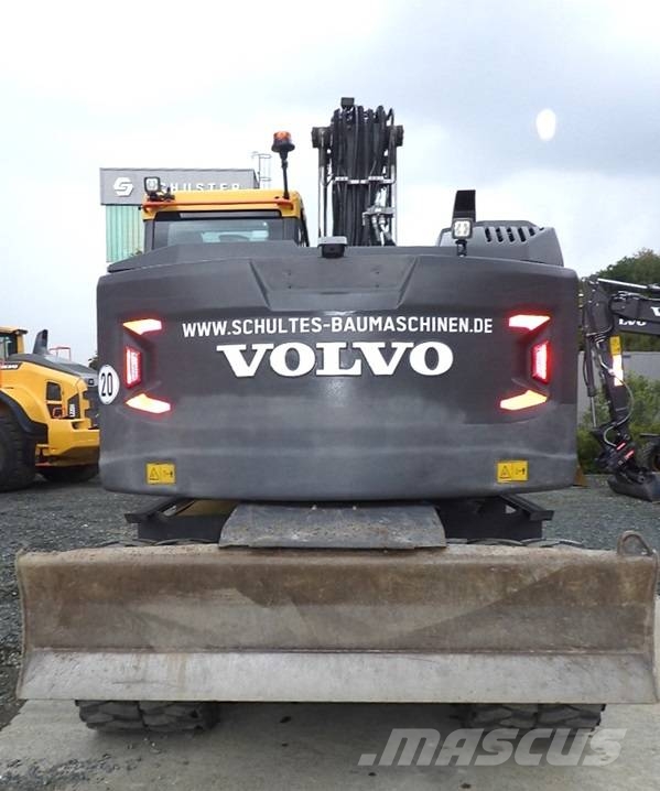 Volvo EWR 150 E حفارات بعجل