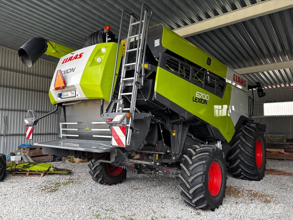 CLAAS Lexion 6700 Θεριζοαλωνιστικές μηχανές