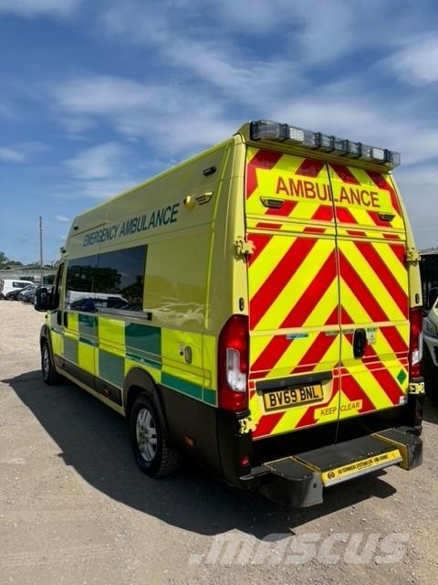 Fiat Ducato A&E Fiat Ducato A&E Vehicle with Stryker Pr Ambulanssit