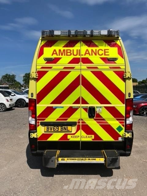 Fiat Ducato A&E Fiat Ducato A&E Vehicle with Stryker Pr Ambulanssit