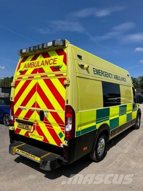 Fiat Ducato A&E Fiat Ducato A&E Vehicle with Stryker Pr Ambulanssit