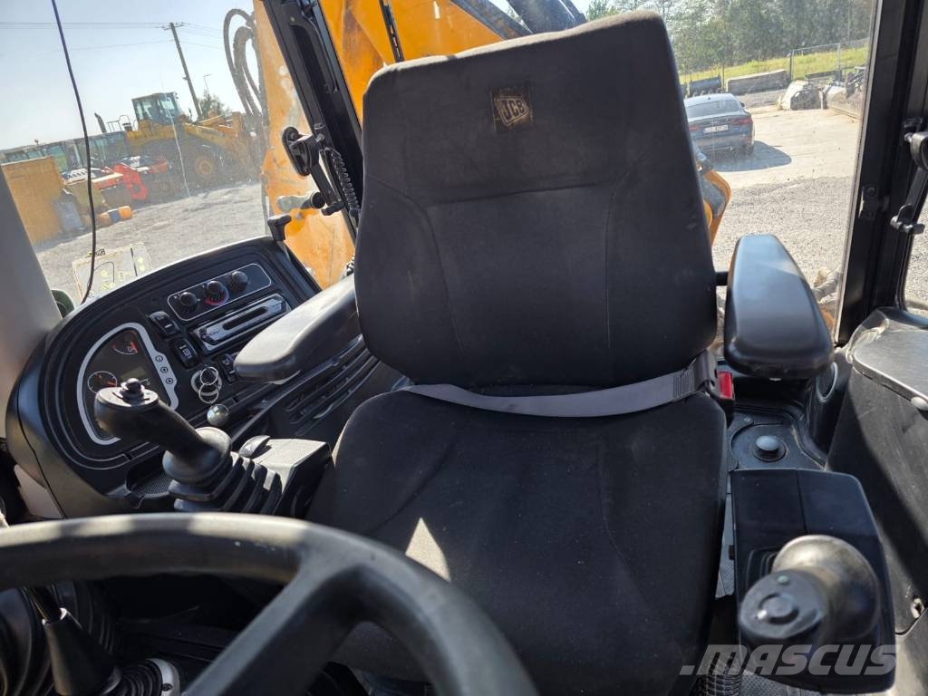 JCB 3 CX TLB's