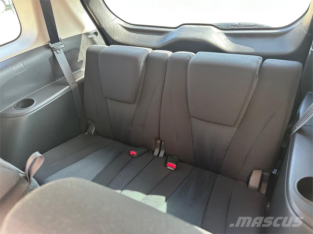 Mazda 5 2012 MANUÁL 2.0 B 7 miest VIN 481 Avtomobili