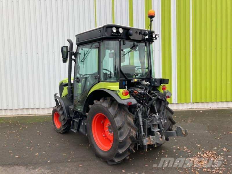 CLAAS NEXOS 240 M Tractors