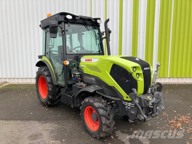 CLAAS NEXOS 240 M Tractors