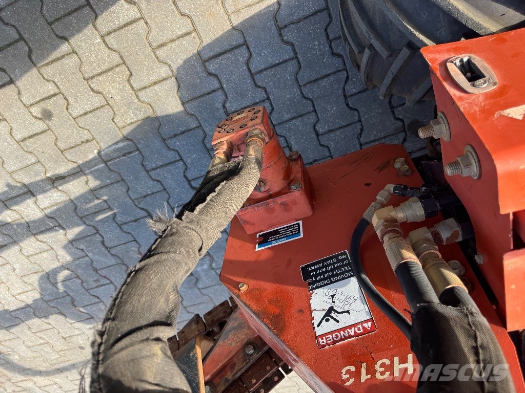 Ditch Witch RT 40 Scavafossi