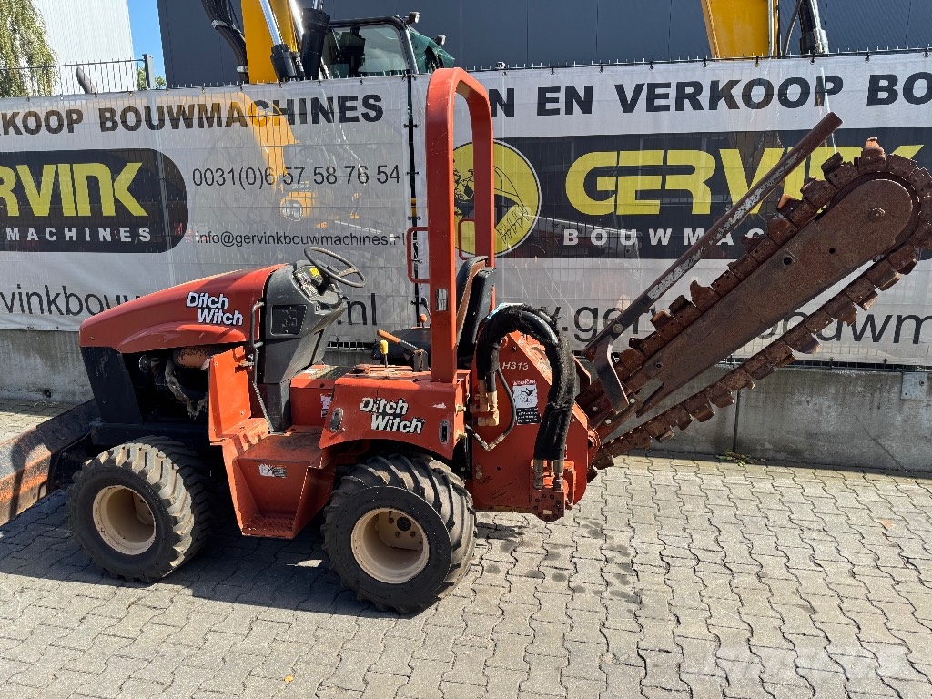 Ditch Witch RT 40 Scavafossi